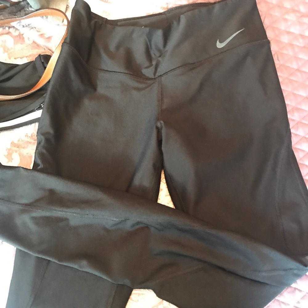 Black nike leggings